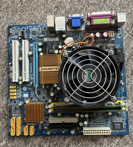 Gigabyte motherboard bundle - motherboard,